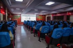 是全体教师拥抱手艺、沉构讲堂的新起点